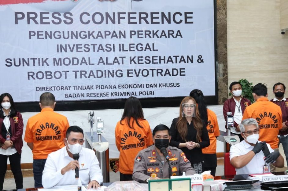 Dittipideksus Bareksrim Polri dalam konferensi persnya. (Foto: istimewa)