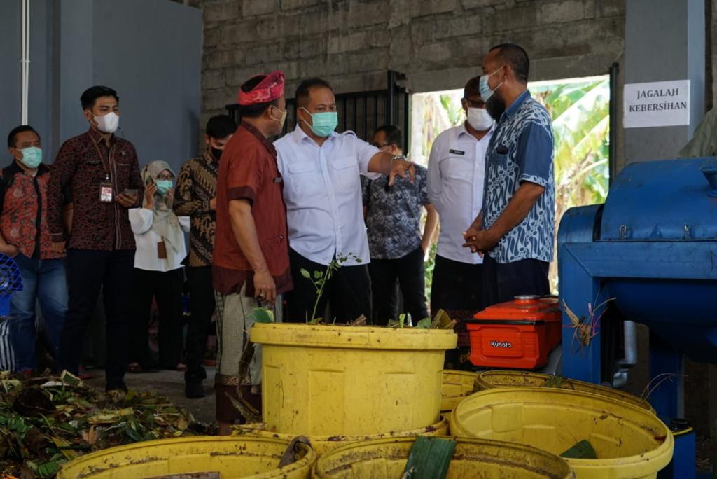 Staf Khusus Menteri Dalam Negeri Bidang Keamanan dan Hukum, Sang Made Mahendra Jaya saat kunjungan kerja di Denpasar, Bali, Kamis (24/2). (Foto: istimewa)