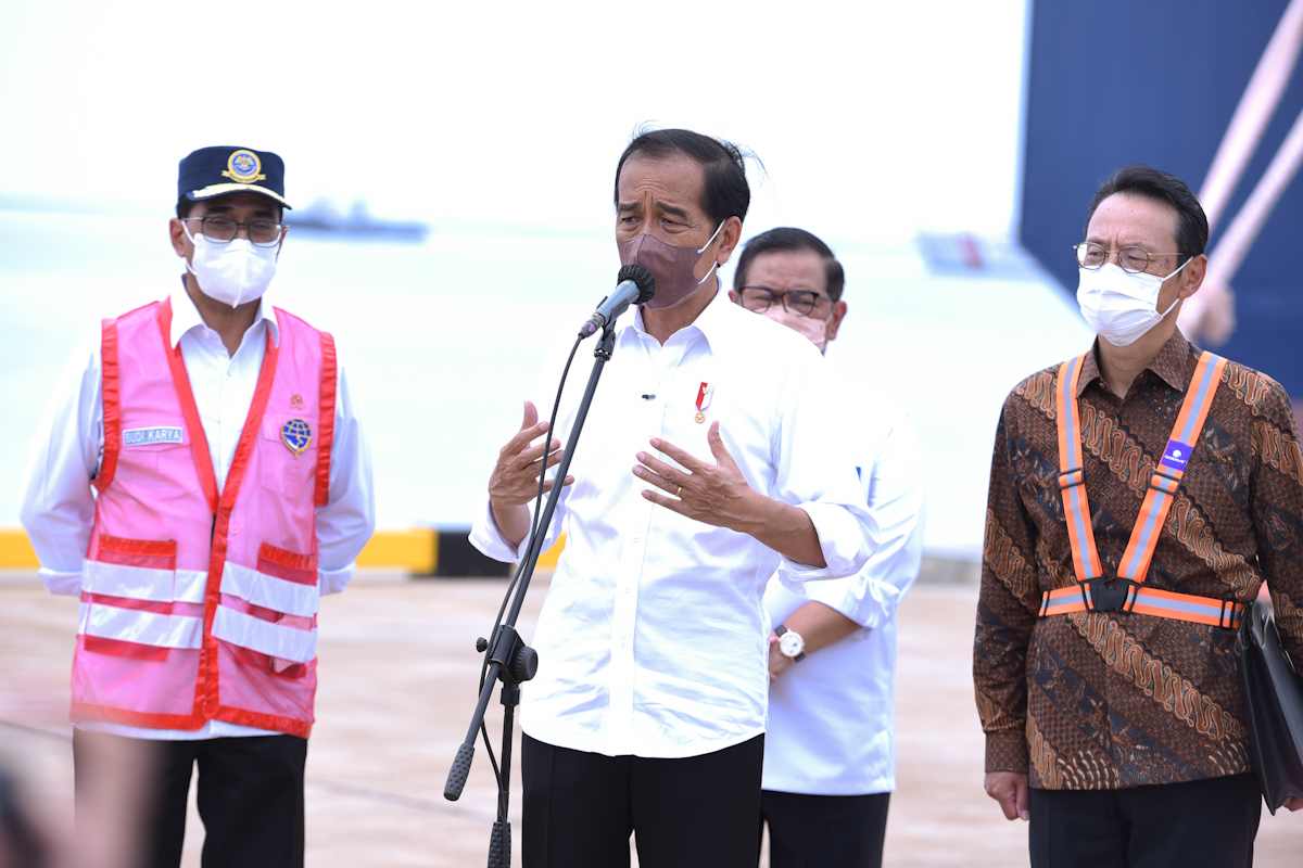 Presiden Jokowi dalam keterangan pers usai pelepasan ekspor mobil ke sejumlah negara dari Pelabuhan Patimban, Kabupaten Subang, Provinsi Jawa Barat, Selasa (08/03). (Foto: istimewa)