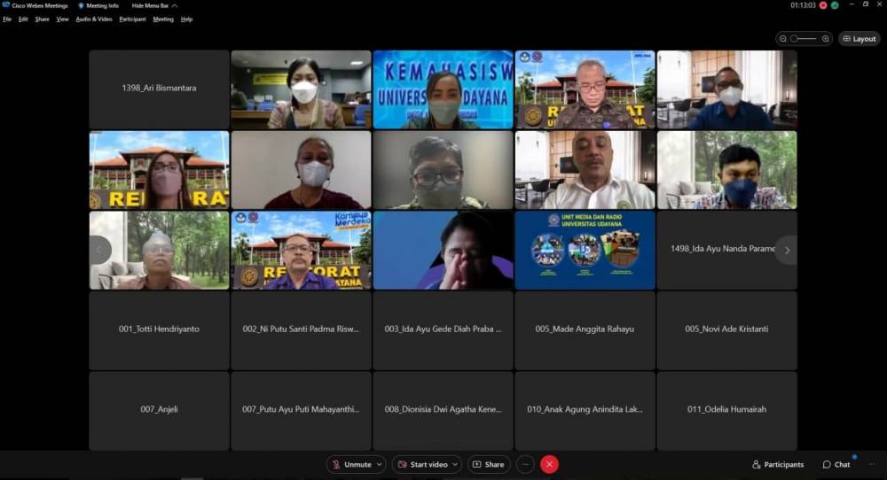 Sosialisasi Sistem Informasi Manajemen MBKM secara daring bagi mahasiswa melalui aplikasi Cisco Webex, Selasa (1/3/2022).