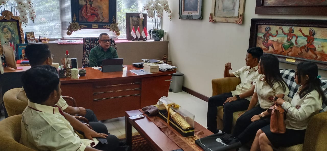 KMHDI saat Audiensi bersama Koordinator Staf Khusus Presiden pada selasa (26/04). (Foto: istimewa)