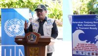 Wagub Cok Ace saat memberikan sambutan di SMP Negeri 3 Kuta Selatan, Badung, Sabtu (28/5). (Foto: istimewa)