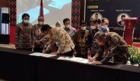 Penandatanganan Nota Kesepahaman di Hotel Aruna Resort, Senggigi, NTB, Kamis (19/05). (Foto: istimewa)