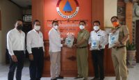 INKINDO saat serahkan bantuan di Kantor BPBD Bali, Senin (04/07). (Foto: istimewa)