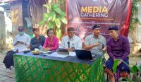 Media Gathering KPU Bali, bertempat di Kubu Kopi, Denpasar, Kamis (28/07/2022). (Foto: Agus/diksimerdeka.com)