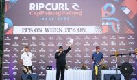 Pembukaan Kompetisi Selancar International Rip Curl Cup Padang Padang 2022. (Foto: istimewa)