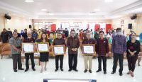Wagub Cok Ace saat membuka seminar nasional di Balai Diklat BKPSDM Provinsi Bali, Selasa (19/7). (Foto: istimewa)