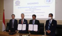 Penandatanganan MoU oleh Rektor Unud dan President Pukyong National University, Senin (11/07). (Foto: istimewa)