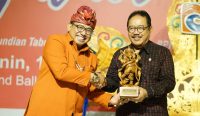 Cok Ace saat menghadiri stakeholder gathering BPR Kanti, Senin (15/08). (Foto: istimewa)