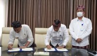 Penandatanganan MoU di Rektorat Kampus Bukit Jimbaran, Kamis (11/8). (Foto: istimewa)