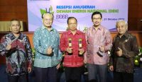 Gubernur Bali, Wayan Koster (tengah) pada acara Pemberian Anugerah DEN Tahun 2022 di Hotel Bidakara, Jakarta, Jumat (21/10/2022). (Foto: istimewa)