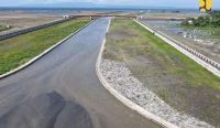 Pembangunan prasarana pengemdali banjir di hilir Tukad Unda, Kabupaten Klungkung, Bali. (Foto/Kementerian PUPR)