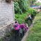 Ket Foto : warga Desa Dangin Puri Klod Denpasar melaksanakan kegiatan pembersihan sungai desa, Jumat (09/06/20239.