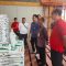 Asisten Perekonomian dan Pembangunan Setda Kota Denpasar, AA Gde Risnawan memantau stok beras di Gudang Perum Bulog Sempidi, Jumat (15/09/2023). Foto : dok/Humas Pemkot Denpasar.