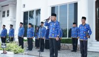 Bupati Asahan memimpin upacara Hari Kesadaran Nasional di Halaman Kantor Bupati Asahan