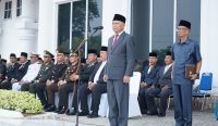 Bupati Asahan H. Surya BSc memimpin Upacara peringatan hari sumpah pemuda ke-95 Tahun 2023 di halaman Kantor Bupati Asahan