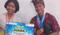 I Komang Mahardika dan Ni Komang Tri Wiguna Wati berhasil meraih medali emas pada kompetisi bergengsi nasional. Foto: dok/pribadi.