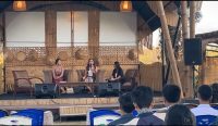 Talkshow dalam rangka memperingati Hari Pariwisata Dunia / World Tourism Day dan sebagai bentuk kepedulian terhadap pariwisata khususnya di Kabupaten Gianyar, Semeton Jegeg Bagus Gianyar melaksanakan serangkaian event di Taman Baca Ubud, Minggu (1/8/23). Foto: Komang Adi S