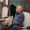 Bupati Asahan H. Surya BSc saat menerima audiensi Persatuan Tinju Amatir (Pertina) Kabupaten Asahan di Ruang Kerja Kantor Bupati Asahan, Jum'at (24/11/2023).