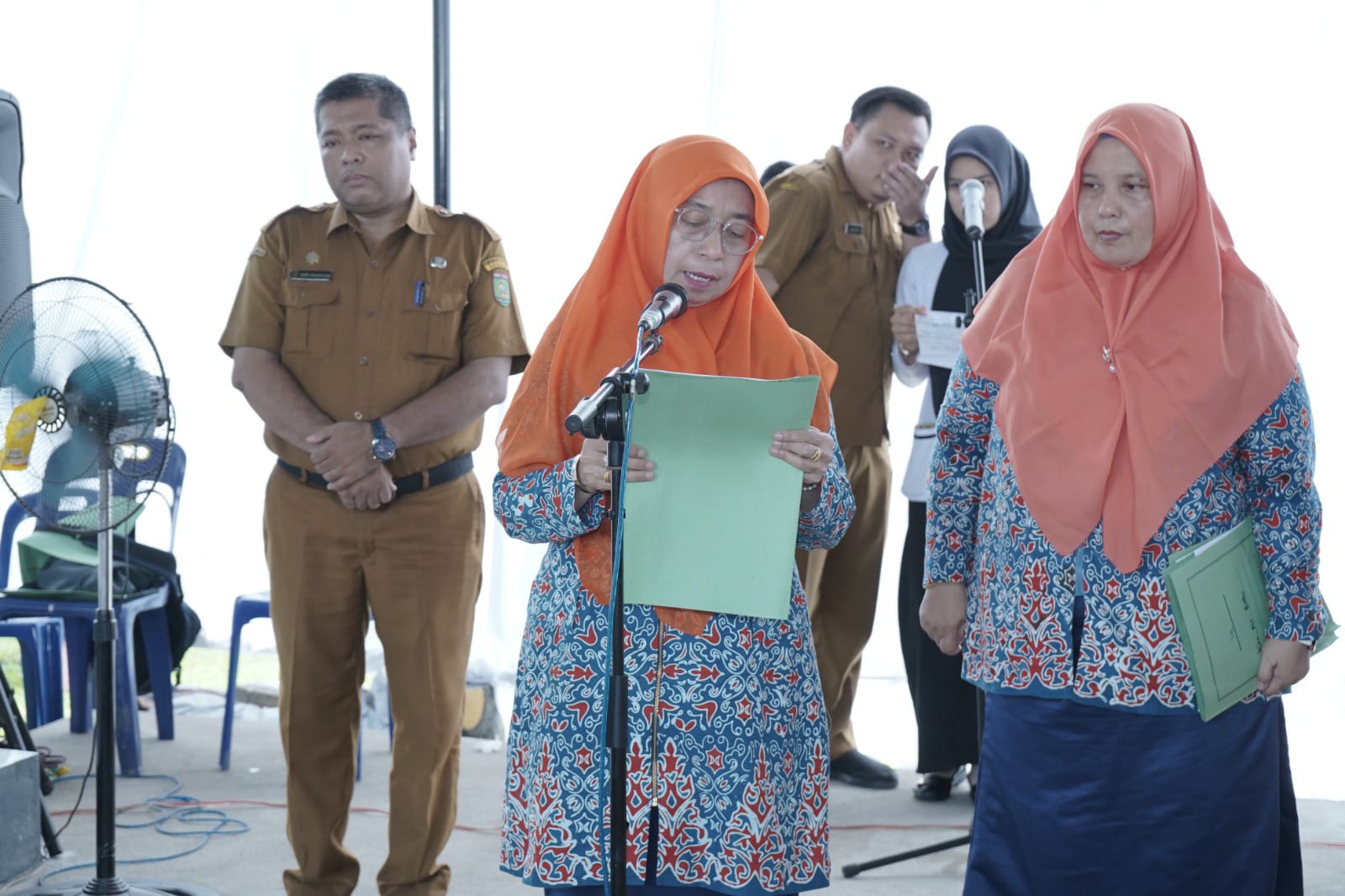 Ketua GPMB Kabupaten Asahan Ny. Hj. Titiek Sugiharti Surya melakukan sosialisasi Gerakan Pemasyarakatan Minat Baca (GPMB)