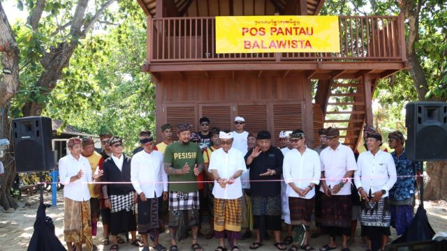 Wali Kota Denpasar I Gusti Ngurah Jaya Negara meresmikan Pos Pantau Balawisata di Pantai Segara Ayu Sanur, Denpasar, Sabtu (30/12/2023). Foto: dok/Pemkot Denpasar