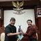 Penjabat (Pj) Gubernur Bali, Sang Made Mahendra Jaya menerima kunjungan kehormatan dari Konsul Jenderal Australia H.E. Jo Stevens di Kantor Gubernur Bali, Denpasar, Rabu (27/12/2023). Foto: dok/Pemrpov Bali