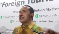 Foto: Kadispar Bali Tjokorda Bagus Pemayun dalam acara launching pungutan wisatawan asing yang dilaksanakan di Denpasar, Senin (12/2/24).