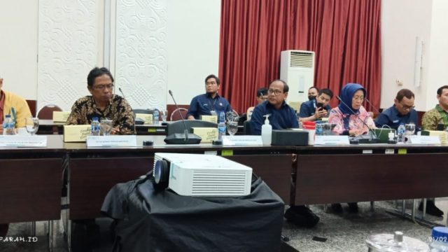 Pertemuan stakeholders pers nasional duduk bersama menyusun rekomendasi kebijakan pembangunan media massa, Rabu (21/02/2024). Foto: dok/pribadi