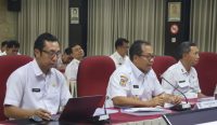 Pj Gubernur Bali melaksanakan koordinasi bersama tim Inspektorat Jenderal Kementerian Dalam Negeri RI, Rabu (20/3/2024). Foto: dok/Pemprov Bali.