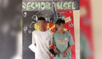 Dua orang pencuri ponsel Samsung A54 5G berinisial DA (18) dan AA (18) berhasil ditangkap Polsek Palu Selatan. Foto: dok/Polsek Palu Selatan