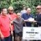 Pemprov Bali berikan bantuan kepada dua keluarga di Karangasem dalam program Pemprov Bali Hadir, Rabu (10/04/2024). Foto: dok/Pemprov Bali