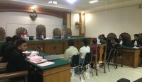 Sidang lanjutan korupsi pungutan liar (pungli) atau gratifikasi Aparatur Sipil Negara (ASN) di lingkungan Kabupaten Badung dengan agenda pemeriksaan saksi, Jumat (19/04/2024). Foto: dok/Agus P