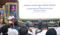 Pj Gubernur Bali saat menghadiri pelantikan Forum Tanggung Jawab Sosial dan Lingkungan (TJSL) Perusahaan Provinsi Bali Masa Bhakti 2024-2027. Foto: dok/Pemprov Bali