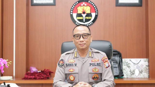 Kabid Humas Polda Sulteng, Kombes Pol. Djoko Wienartono saat konfrensi pers, Sabtu (27/07/2024). Foto: dok/Polda Sulteng