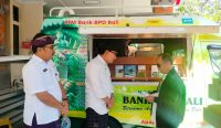 Suasana Pelayanan pembayaran pajak di Kantor Bapenda Kota Denpasar. Foto: dok/Pemkot Denpasar