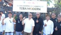 Wali Kota Denpasar, I Gusti Ngurah Jaya Negara saat meluncurkan Teba Modern yang dipusatkan di Kawasan Banjar Bun, Kecamatan Denpasar Timur, Kota Denpasar pada Sabtu (10/8/2024). Foto: dok/Pemkot Denpasar