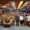 Sekda Kota Denpasar, Ida Bagus Alit Wiradana saat membuka sosialisasi Bantuan Keuangan Khusus (BKK) Tahun 2024 di Gedung Sewaka Dharma, Denpasar, Senin (02/09/2024). Foto: dok/Pemkot Denpasar