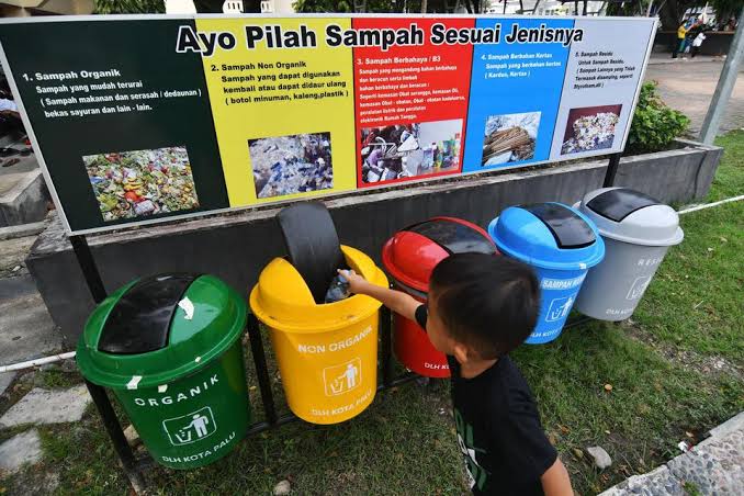 Mulai 1 Oktober Masyarakat Denpasar Wajib Pilah Sampah - diksimerdeka.com