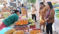 Pasar murah di Balai Banjar Kebon Kuri Mangku, Kesiman, Denpasar timur, Senin (14/10/2024). Foto: dok/Pemkot Denpasar