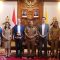 Gubernur Bali S.M. Mahendra Jaya menerima audiensi dari Duta Besar Belanda untuk Indonesia, Timor Leste, dan ASEAN, Marc Gerritsen, Senin (28/10/2024). Foto: dok/Pemprov Bali