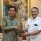Pjs Walikota Denpasar, Dewa Gede Mahendra Putra saat bertemu dengan Dubes Vietnam untuk RI, Ta Van Thong di Kantor Walikota Denpasar, pada Rabu (13/11/2024). Foto: dok/Pemkot Denpasar