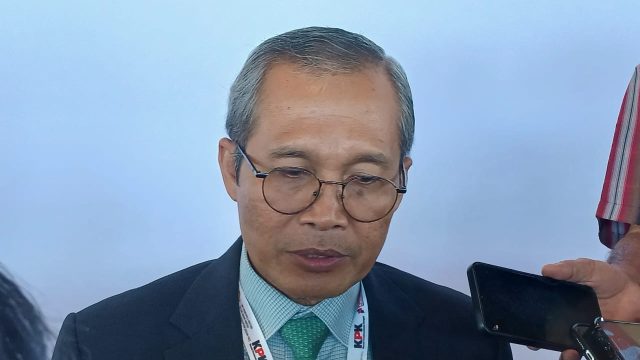 Wakil Ketua Komisi Pemberantasan Korupsi (KPK), Alexander Marwata ditemui ketika kegiatan ASEAN PAC ke-20 di, Bali Convention Sanur, Selasa (3/12/2024). Foto: dok/Julius Nipu