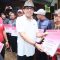 Wali Kota Denpasar, I Gusti Ngurah Jaya Negara menyerahkan 11 unit bantuan rumah layak huni kepada penerima, Kamis (26/12/2024). Foto: dok/Pemkot Denpasar
