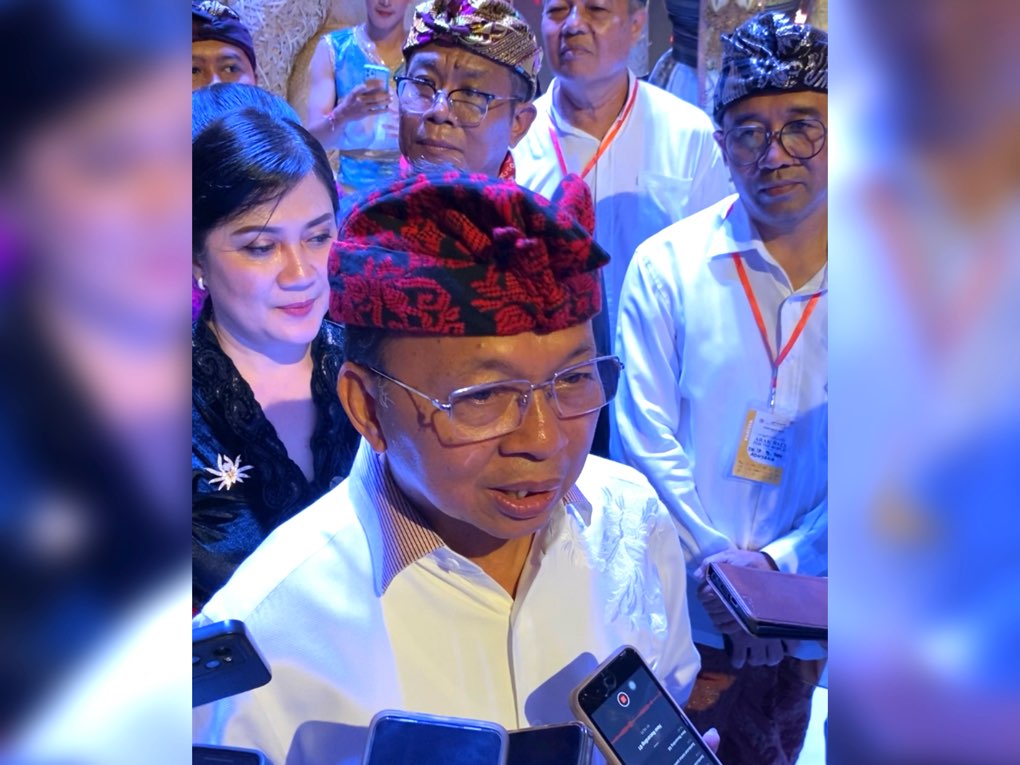 Gubernur Bali terpilih, Wayan Koster saat menghadiri peringatan Hari Arak Bali di GWK Cultural Park, Rabu (29/1/25). Foto: tim/diksimerdeka.com