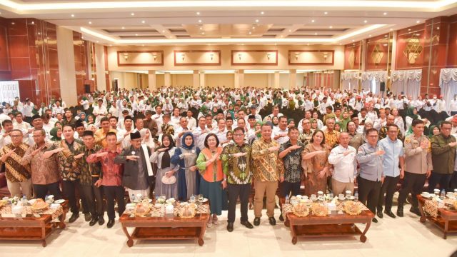 Pelantikan pengurus Persatuan Ekonomi Kerakyatan Nasional (Peknas) se-Sulawesi Tengah 2025-2030 sekaligus launching nasional program digital lubkita.com, di Hotel Sriti, Kamis,( 16/1/2024). Foto: dok/pribadi