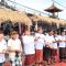 Sekda Kota Denpasar, Ida Bagus Alit Wiradana saat membuka pelaksanaan Sesetan Heritage Omed-Omedan Festival, Minggu (30/3/2025). Foto: dok/Pemkot Denpasar