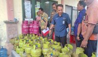 Sidak Tim Pengawasan Terpadu Dinas Perindustrian dan Perdagangan (Disperindag) Provinsi Bali bersama PT Pertamina, Selasa (18/03/2025). Foto: dok/Pemprov Bali.