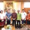Wali Kota Denpasar, IGN Jaya Negara saat menerima audiensi Pengurus Yayasan Guna Dusun di Kantor Walikota Denpsar, Jumat (21/3/2025)