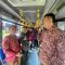 Koster bersama Ketua DPRD Bali dan Bupati serta Wali Kota menaiki Trans Metro Dewata. Foto: dok/Pemprov Bali