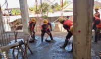 Proses pembangunan gedung sekolah. Foto: dok/Pemkot Denpasar